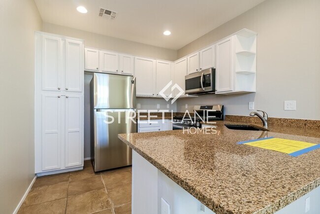 Foto del edificio - 20660 W White Rock Rd