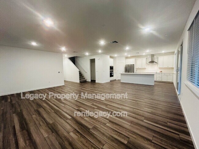 Building Photo - 3760 Oyster Pt Wy