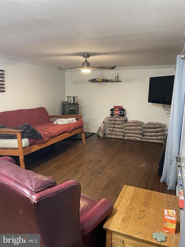 911 E A St, Brunswick, MD 21716 House Rental in Brunswick, MD