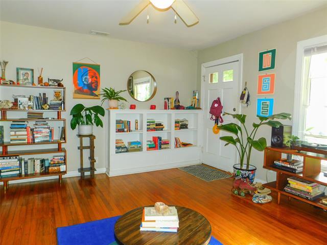 Foto del edificio - 1016 Coit St