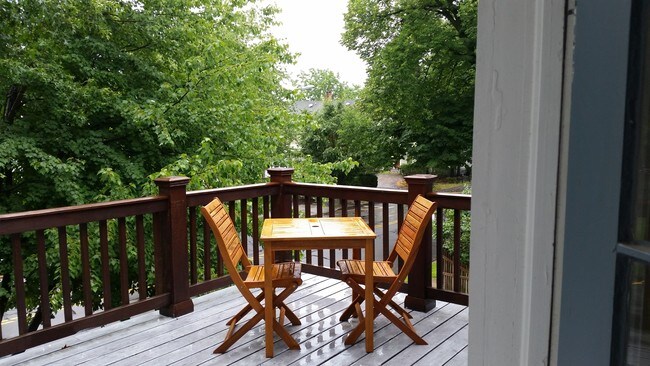 Private Deck/Balcony - 2 Perry St