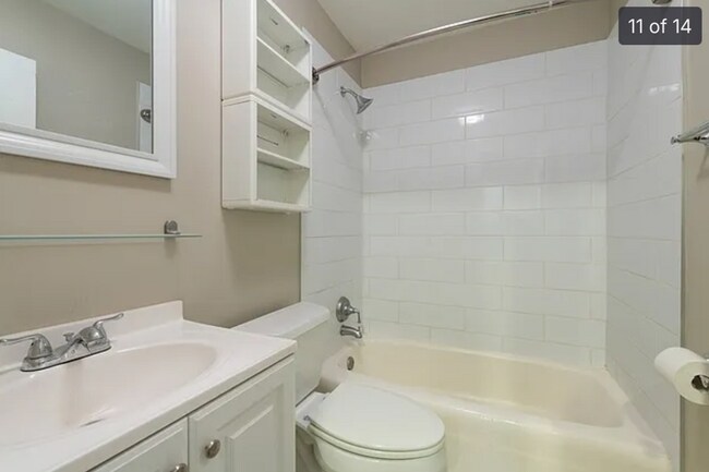 Foto del edificio - Beautiful Studio Home in Lakeview!!!
