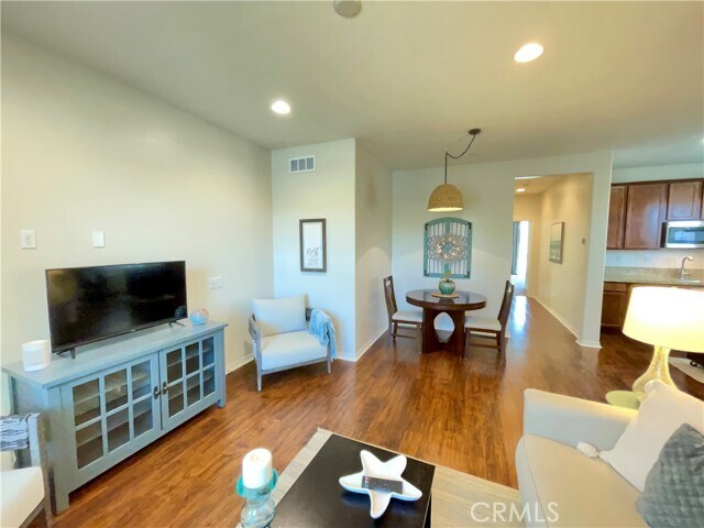 Building Photo - 4049 Running Oak Ln