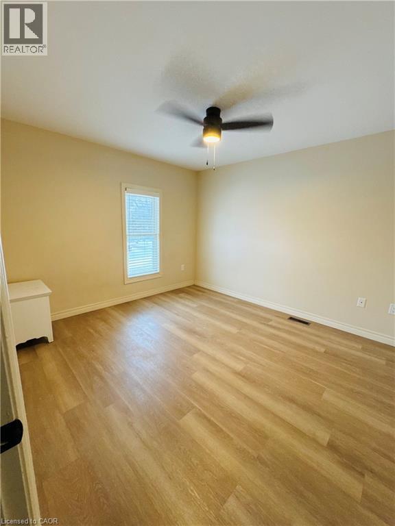 Photo du bâtiment - 4935 Willmott St