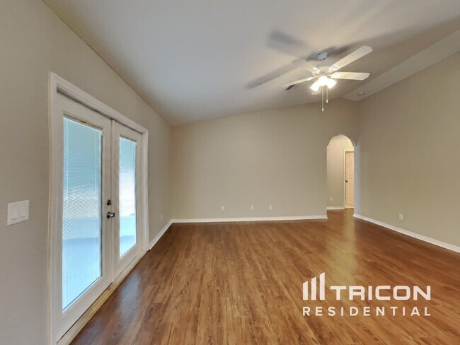 Foto del edificio - 1240 Fleetwood Dr NW