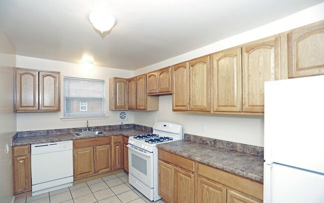 Kitchen-Classic - Partridge Run Apartments