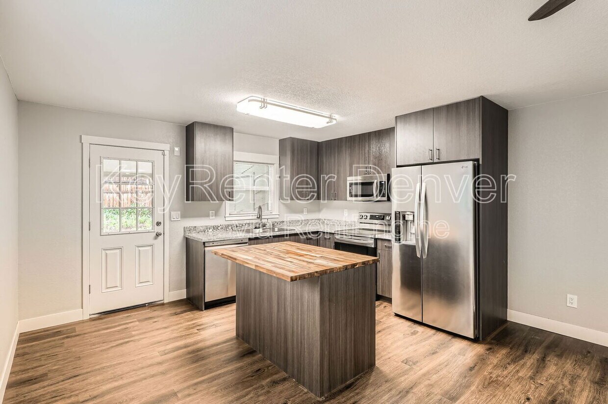 Foto principal - 2103 W Harvard Ave