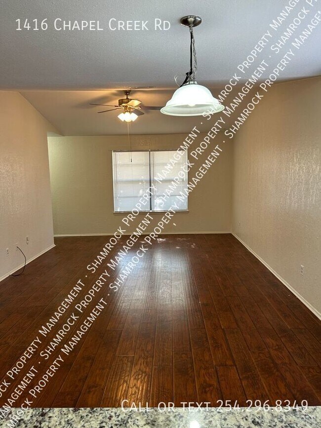 Building Photo - Chapel Road Duplex