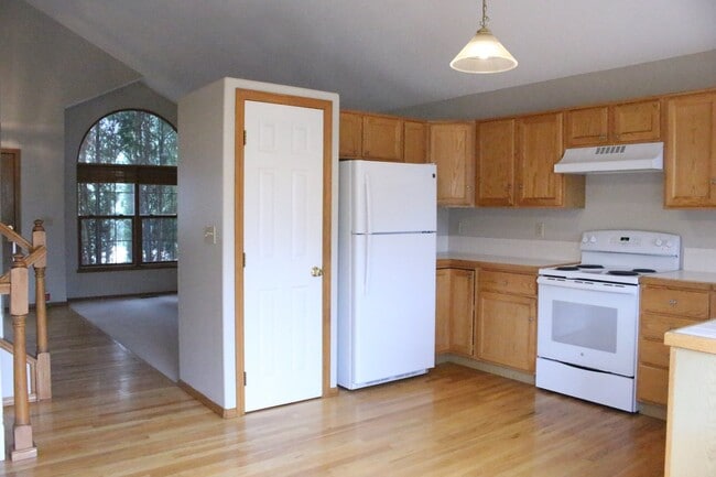 Photo - 8065 Interlaken Dr House