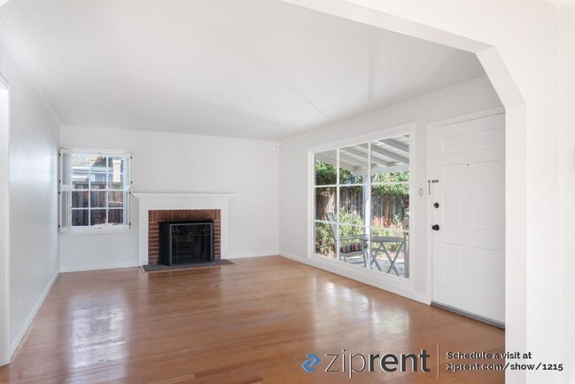 Building Photo - 711 Regal Ct