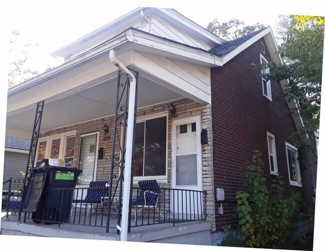 Building Photo - Beautiful Apartment in Duplex