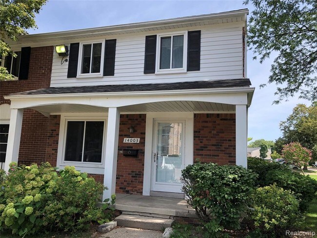 Building Photo - 14003 Knollwood Dr