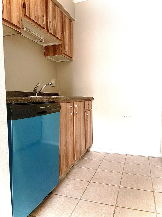Kitchen - 4814 S Semoran Blvd Apartment