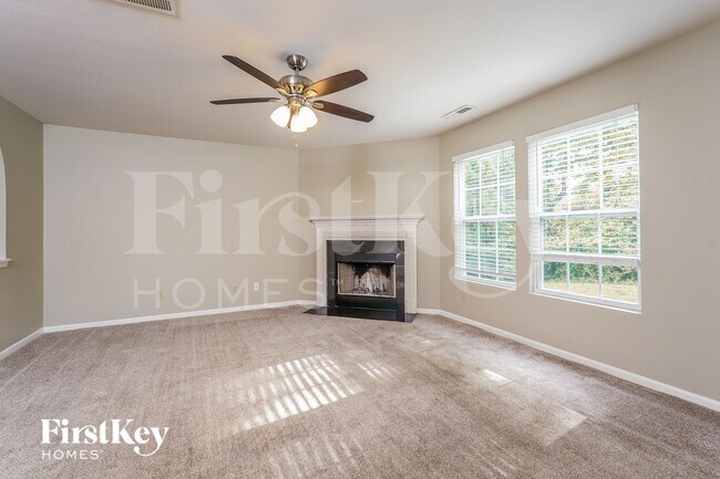 Building Photo - 340 Kendall Dr