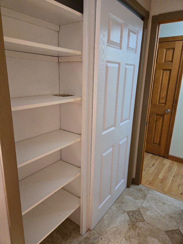 Building Photo - 2 Curt Rd