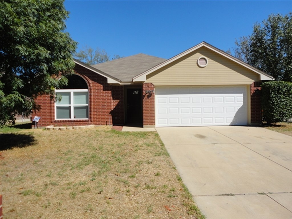 Primary Photo - 6500 N Chesterfield Dr