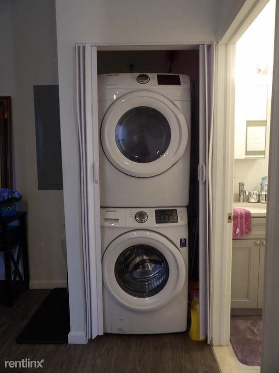 Building Photo - 3 br, 2 bath Townhome - 1530 N 17th St 1R