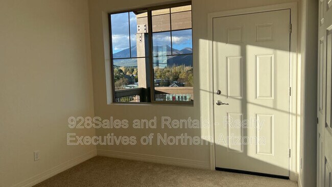 Foto del edificio - 207 S Beaver St