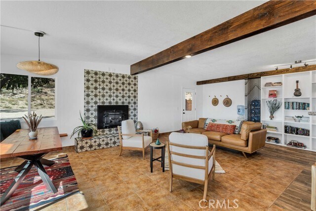 Foto del edificio - 52654 Altadena Dr