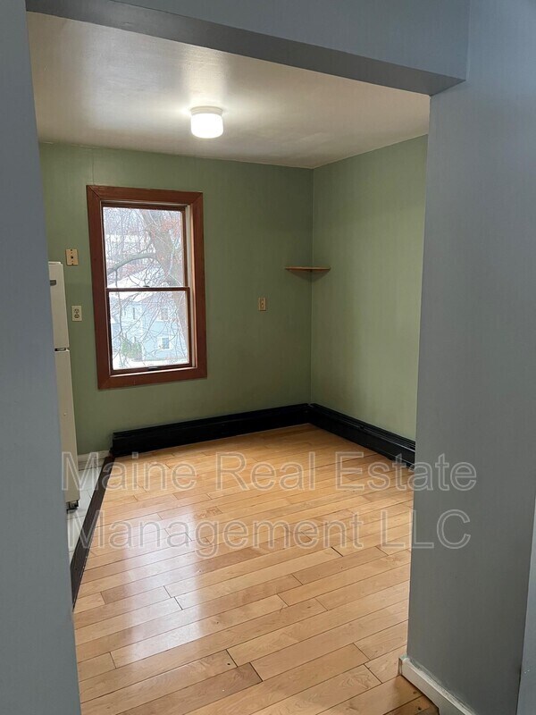 76 Patten St Unit Apt. 2, Bangor, ME 04401 Condo for Rent in Bangor