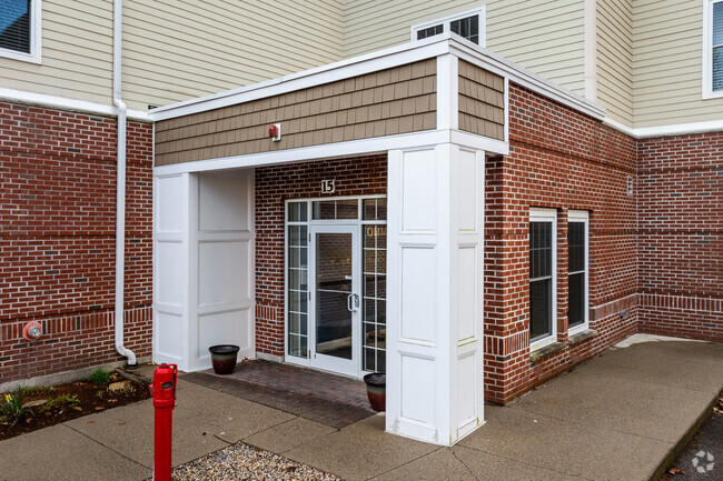 Entrada - Franklin Center Commons