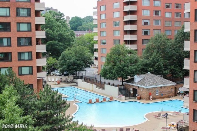Studio, 1 bath Condo River Place Condo for Rent in