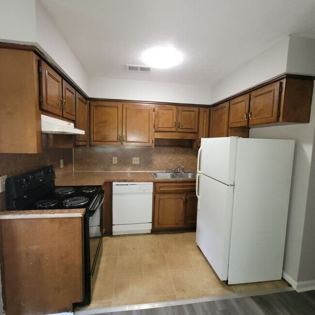 Building Photo - renovated 2 bedroom for rent