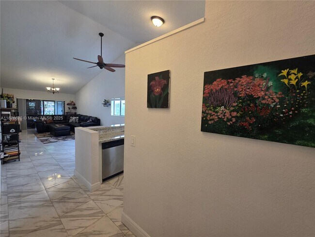 Foto del edificio - 5731 N Park Rd