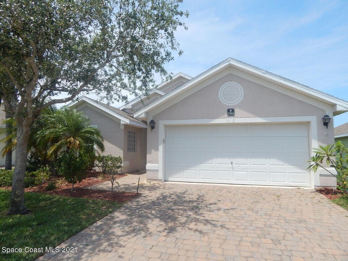 Primary Photo - 2311 Bridgeport Cir