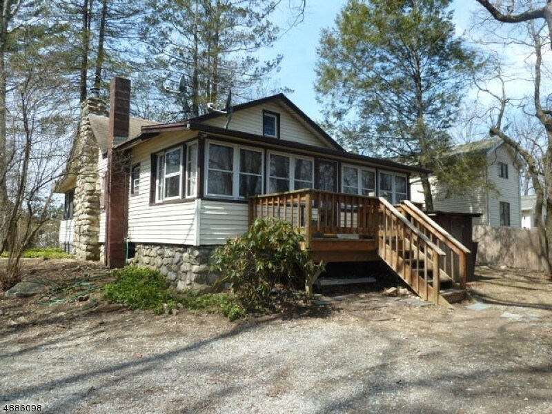 Primary Photo - 205 Annisquam Rd