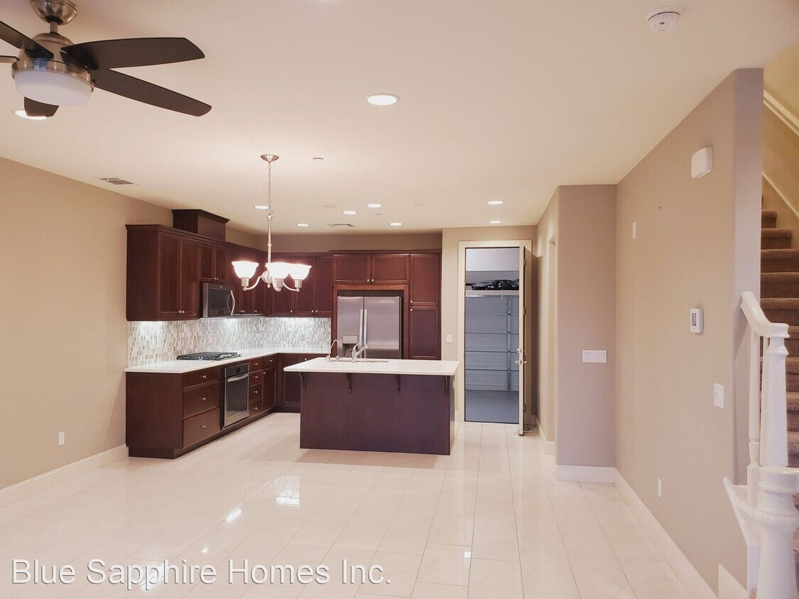 Foto principal - 3 br, 2.5 bath House - 1002 S Monarch Rd