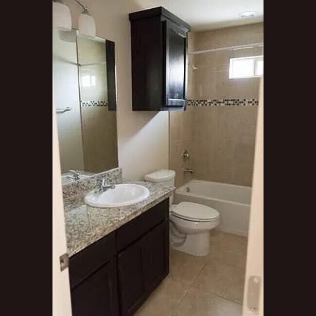 Building Photo - 2208 Taxco Ct