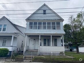 Building Photo - 1320 8th Ave