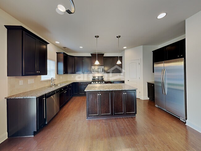 Building Photo - 1003 Forestway Ct