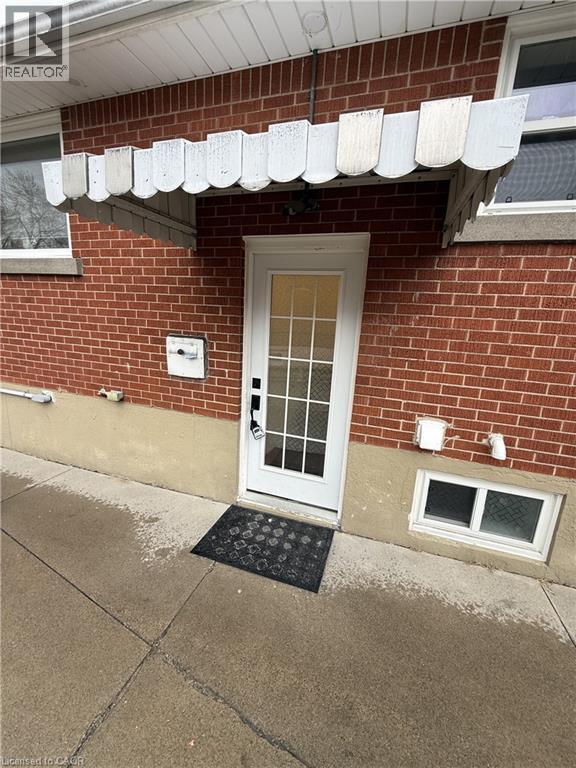 Building Photo - 79 Castlefield Dr