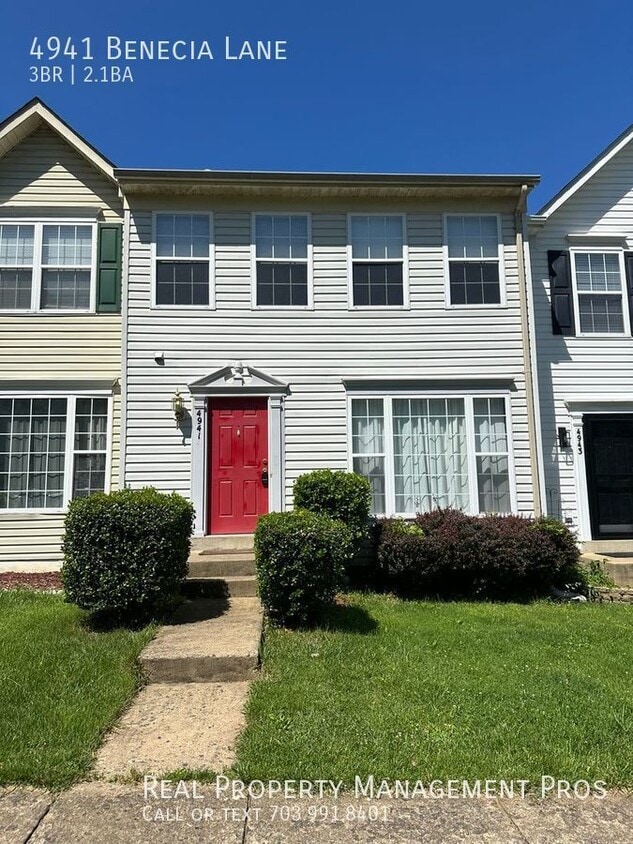 4941 Benecia Ln, Montclair, VA 22025 House Rental in Montclair, VA