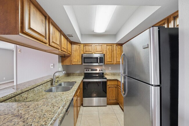 Foto del edificio - 540 N May