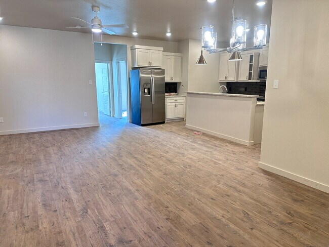 Foto del edificio - Charming 3-Bed, 2-Bath Home on Albany Ave – Spacious 1488 Sq Ft in Lubbock!