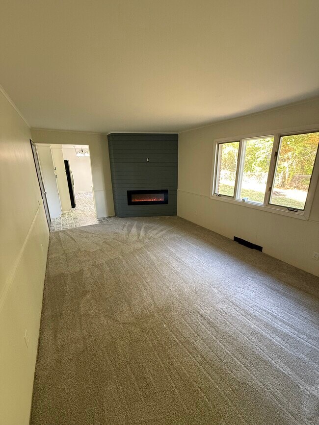 4352 Clement Dr, Saginaw, MI 48603 House Rental in Saginaw, MI