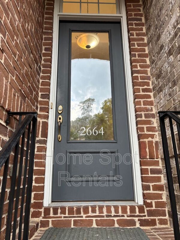Foto del edificio - 2664 Rivers Edge Dr NE