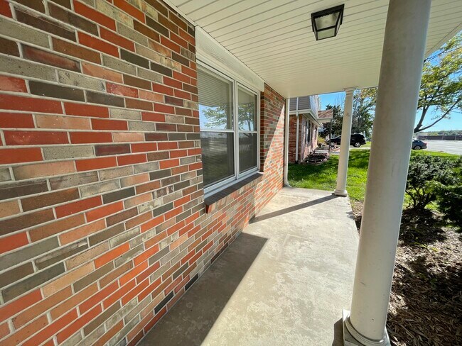 Foto del edificio - 214 Scott Blvd