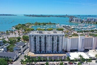 Building Photo - 101 S Gulfstream Ave