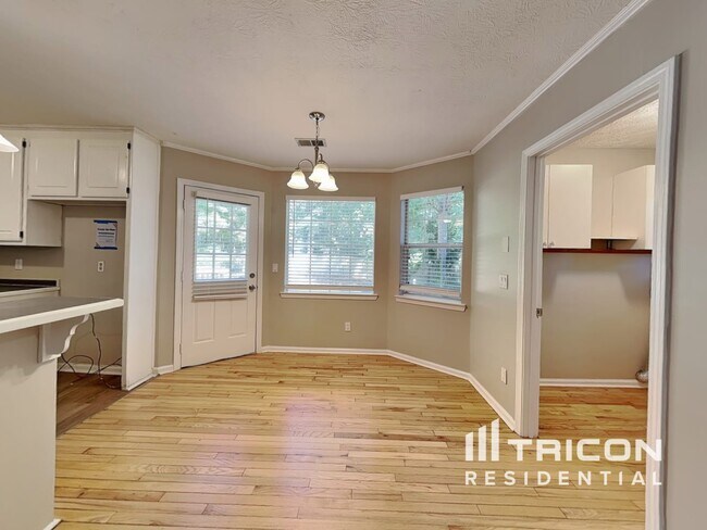 Foto del edificio - 55 Lakefront Dr