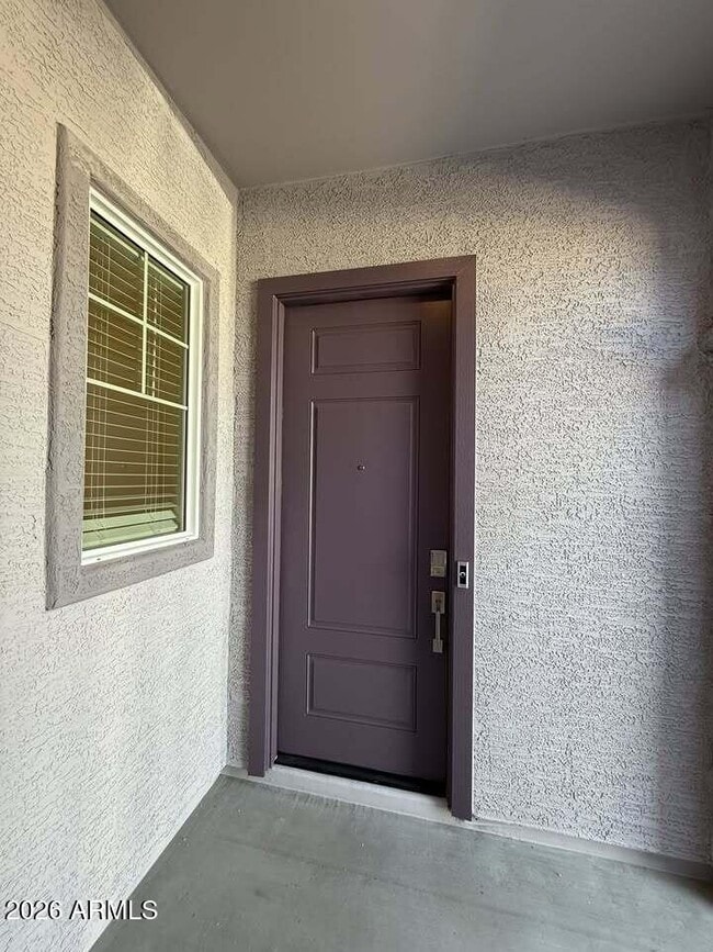 Building Photo - 17587 W Victory St