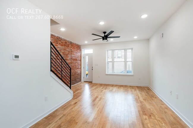 Building Photo - Unique Point Breeze Home