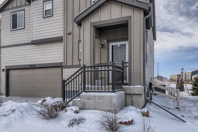 Building Photo - 3 br, 2.5 bath House - 12715 Red Rosa Circle