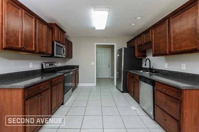 Building Photo - 273 Patriot Dr