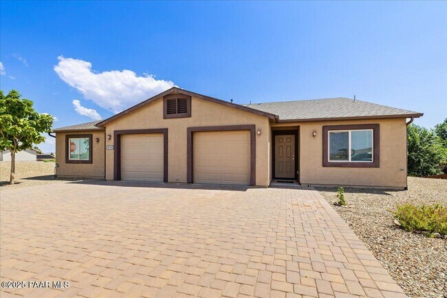 Foto del edificio - 4781 N Lone Cactus Dr