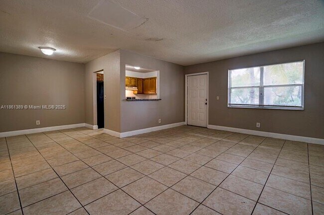 Foto del edificio - 4160 NW 21st St
