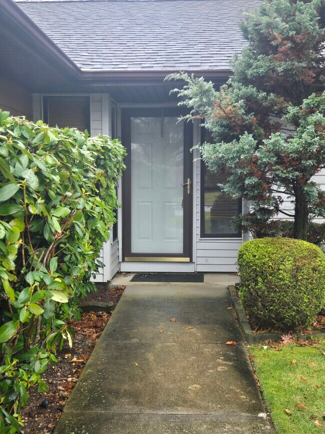 Building Photo - 68 Scarlett Dr